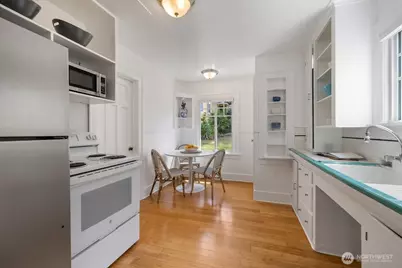 7528 14th Avenue SW, Seattle, WA 98106 - Photo 6