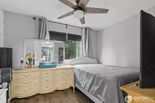 15708 81st St E, Puyallup, WA 98372 - Photo 12