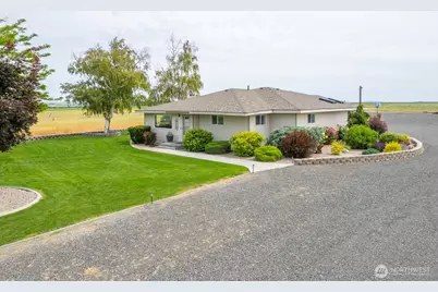 13373 Adams Road S, Royal City, WA 99357 - Photo 32