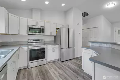 7215 36th Street W, University Place, WA 98466 - Photo 6