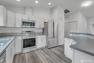 7215 36th St W, University Place, WA 98466 - Photo 6