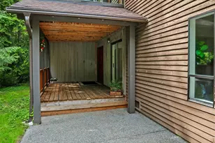 1012 Carlson Rd, Snohomish, WA 98290 - Photo 2