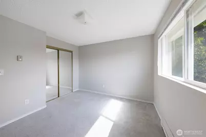 361 Earlington Avenue SW, Renton, WA 98057 - Photo 12