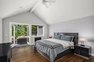 895 NW Elford Dr, Seattle, WA 98177 - Photo 10
