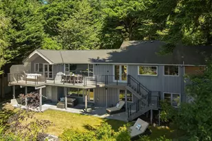 895 NW Elford Dr, Seattle, WA 98177 - Photo 1