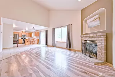 5721 208th St Ct E, Spanaway, WA 98387 - Photo 8