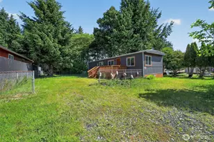 206 E Rain St, Ocean Shores, WA 98569 - Photo 2