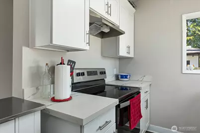 6217 S Puget Sound Avenue, Tacoma, WA 98409 - Photo 8