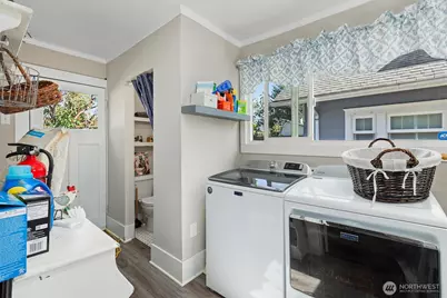 6217 S Puget Sound Avenue, Tacoma, WA 98409 - Photo 10