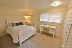 1330 176th Ave NE, Bellevue, WA 98008 - Photo 14