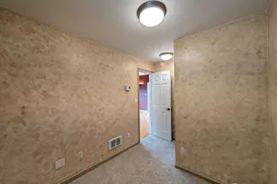 1022 Oakes Ave, Everett, WA 98201 - Photo 10