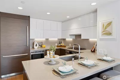 583 Battery Street #3602N, Seattle, WA 98121 - Photo 10