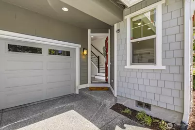 7430 NE 202nd Place, Kenmore, WA 98028 - Photo 2