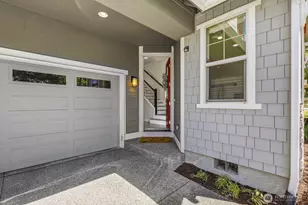 7430 NE 202nd Pl, Kenmore, WA 98028 - Photo 2