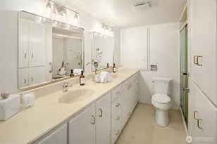 8001 Sand Point Way NE, Seattle, WA 98115 - Photo 18