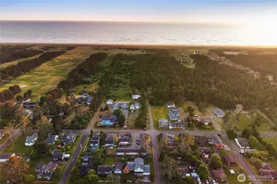 5015 L Place, Seaview, WA 98644 - Photo 38