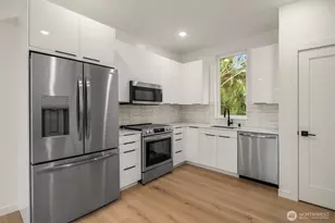 7334 25th Ave NW, Seattle, WA 98117 - Photo 4