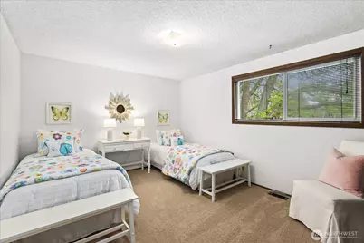 8505 236th Street SW, Edmonds, WA 98026 - Photo 12