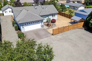 41 Smithfield Dr, Sequim, WA 98382 - Photo 2