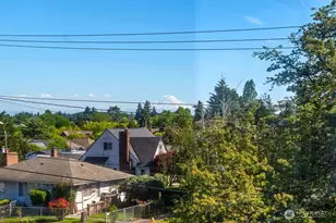 5653 34th Ave SW, Seattle, WA 98126 - Photo 4