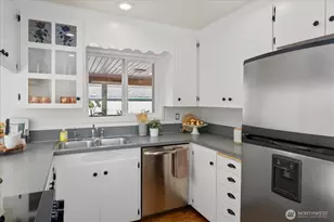 1051 2nd Ave S, Edmonds, WA 98020 - Photo 10
