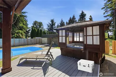 17405 18th Avenue W, Lynnwood, WA 98037 - Photo 1