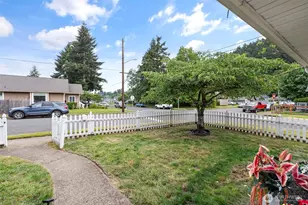 316 E Plum St, Centralia, WA 98531 - Photo 4