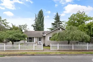 316 E Plum St, Centralia, WA 98531 - Photo 1
