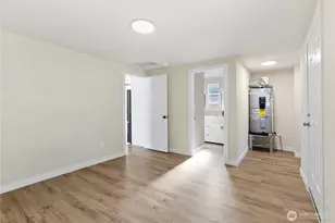 421 4th St NE, Auburn, WA 98002 - Photo 28