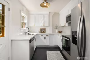 1618 NE 80th St, Seattle, WA 98115 - Photo 6