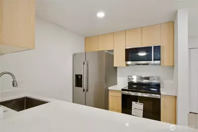 10732 Stone Avenue N #1-6, Seattle, WA 98133 - Photo 8