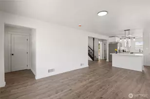 1231 4th St, Bremerton, WA 98337 - Photo 10