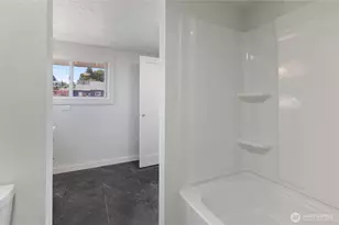 1231 4th St, Bremerton, WA 98337 - Photo 20