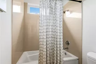 13721 Meridian Ave N, Seattle, WA 98133 - Photo 20