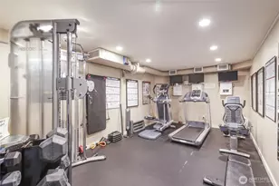 275 W Roy St, Seattle, WA 98119 - Photo 16