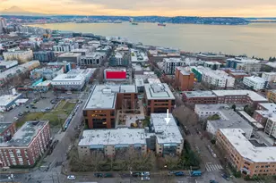 275 W Roy St, Seattle, WA 98119 - Photo 28