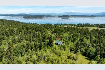 3256 Killion Lane, Oak Harbor, WA 98277 - Photo 2