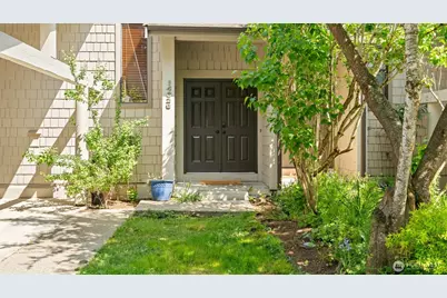 14629 NE 35th Street, Bellevue, WA 98007 - Photo 2
