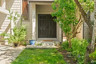 14629 NE 35th St, Bellevue, WA 98007 - Photo 2