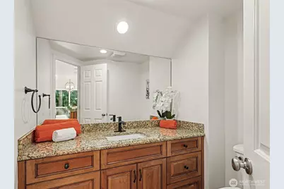 23405 SE 27th Court, Sammamish, WA 98075 - Photo 32