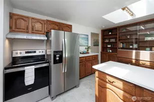 12822 NE 68th St, Kirkland, WA 98033 - Photo 18