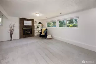 12822 NE 68th St, Kirkland, WA 98033 - Photo 26