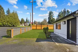 1747 NE 147th St, Shoreline, WA 98155 - Photo 4