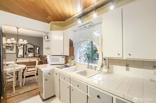 10728 29th Pl SW, Seattle, WA 98146 - Photo 12