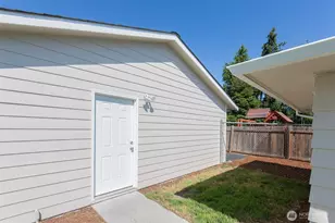 319 N Dunlap St, Sequim, WA 98382 - Photo 10
