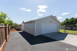 319 N Dunlap St, Sequim, WA 98382 - Photo 12