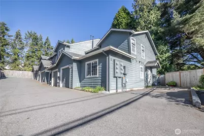 15633 44th Avenue W #B-1, Lynnwood, WA 98087 - Photo 2