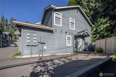 15633 44th Avenue W #B-1, Lynnwood, WA 98087 - Photo 4