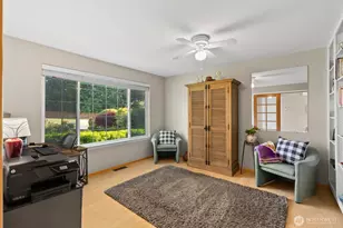 650 Medallion Pl E, Port Orchard, WA 98366 - Photo 14