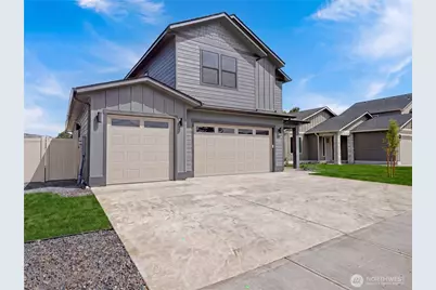 551 S Perry Avenue, East Wenatchee, WA 98802 - Photo 2